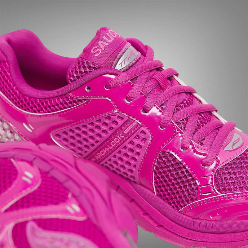 Saucony Women’s Progid Triumph 4 S60814-3 Pink