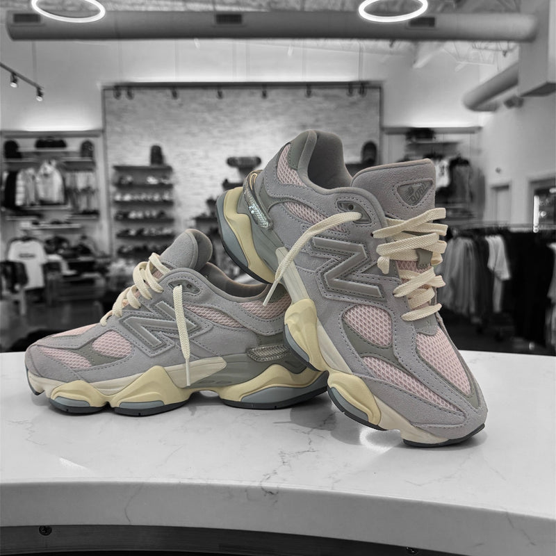New Balance Mens 9060SFB Grey Pink